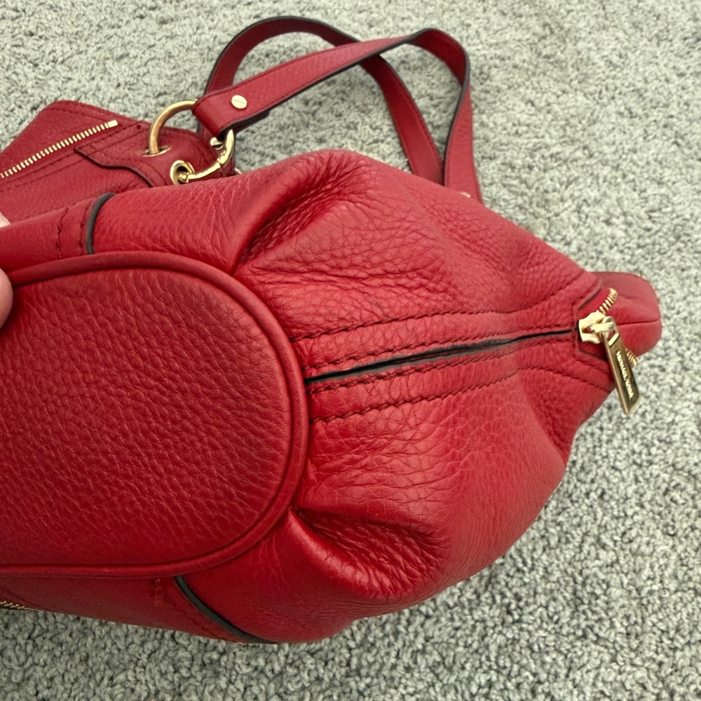 Michael Kors Red Leather Tote Bag Gold Hardware Zip Accents Shoulder Bag - Picture 5 of 12